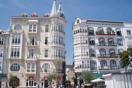 Castro Holidays - Vistas Mar Y Monte Centrico Garaje Gratis Castro Urdiales Exterior photo